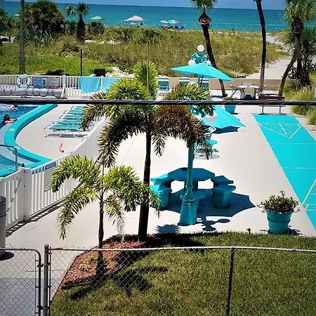 Johns Pass Beach Motel Treasure Island Exterior foto